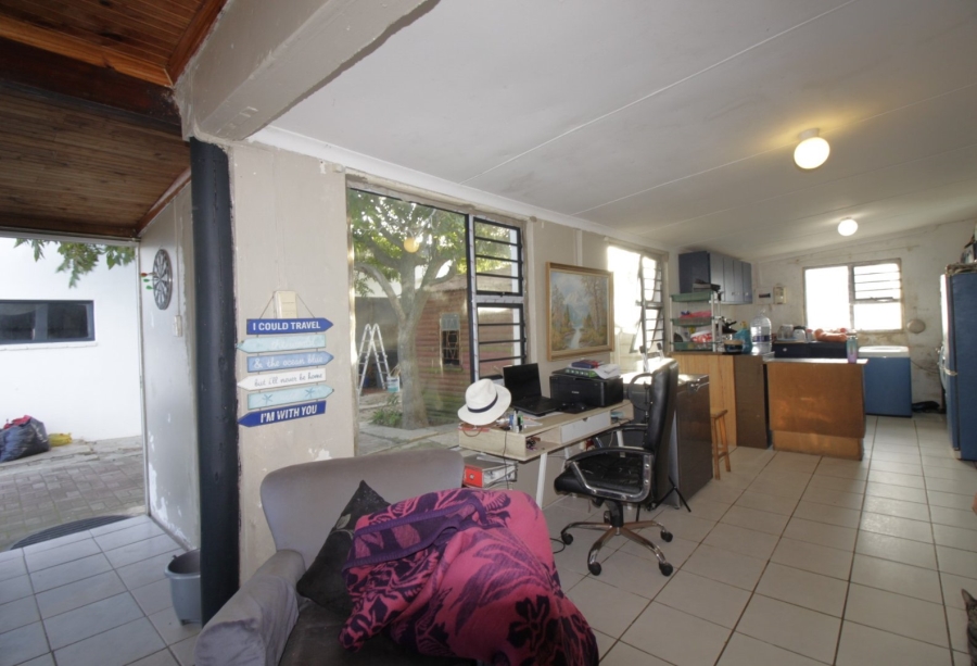 2 Bedroom Property for Sale in Paradise Beach Eastern Cape